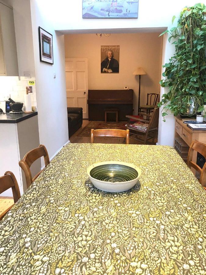 Lauras Townhouse Apartments Thomas Street Townhouse Бат Экстерьер фото
